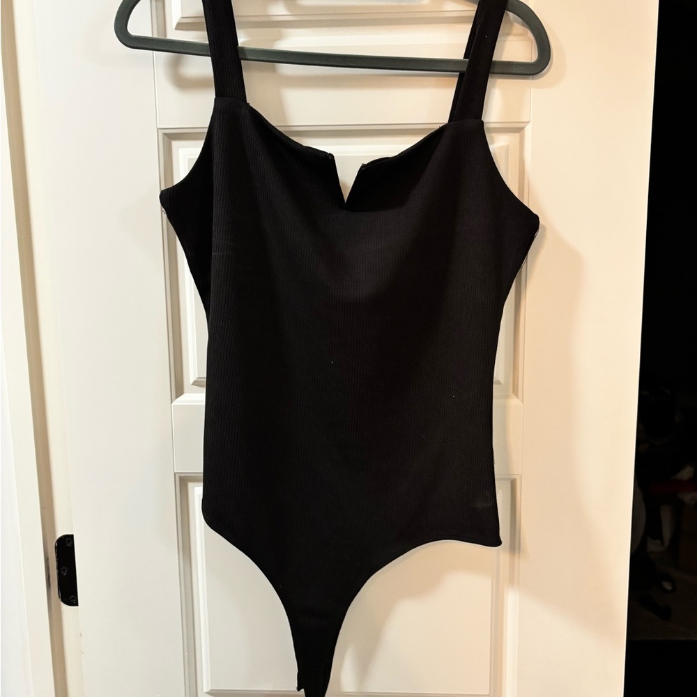 TCEC Black Sleeveless Bodysuit